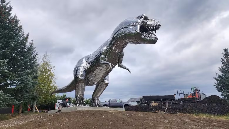 Canadian T-Rex sculpture made with mirror-polished stainless steel